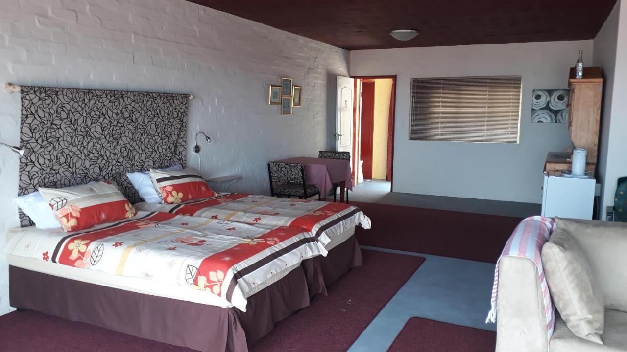 Jack'S Seaview Inn Bettyʼs Bay Exterior foto
